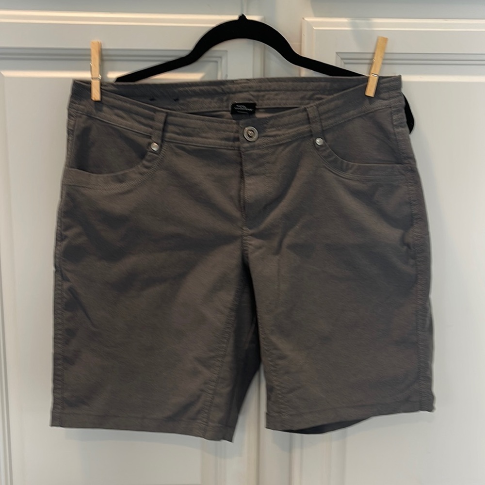 Kühl shorts grey worn maybe 3 times like new condition
